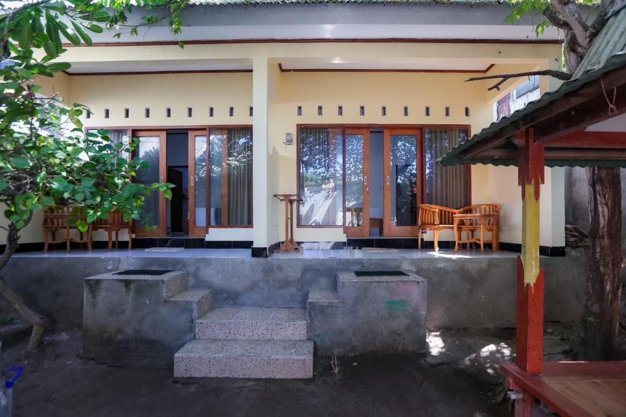 Radika House Apartamento Gili Trawangan Exterior foto