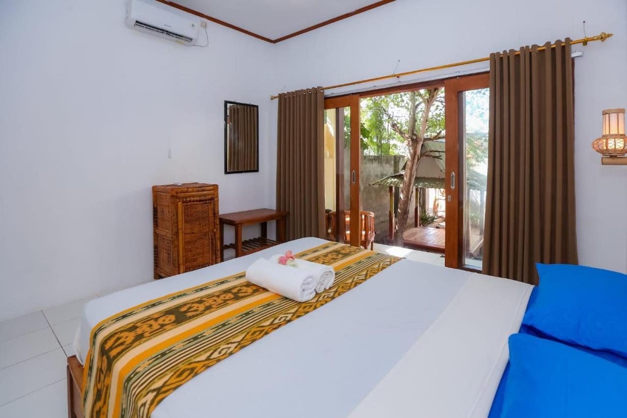 Radika House Apartamento Gili Trawangan Exterior foto